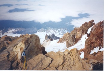 3000m Tiefblick vom Gipfel des Mt. Hood