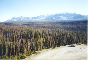 Vom Highway sichtbare Berge des Kluane Nationalpark